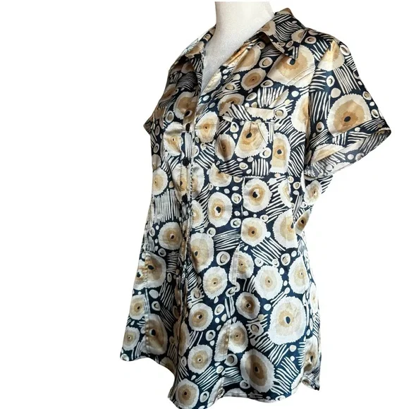 BCBG Designer Blouse Sz Med - Picture 5 of 13